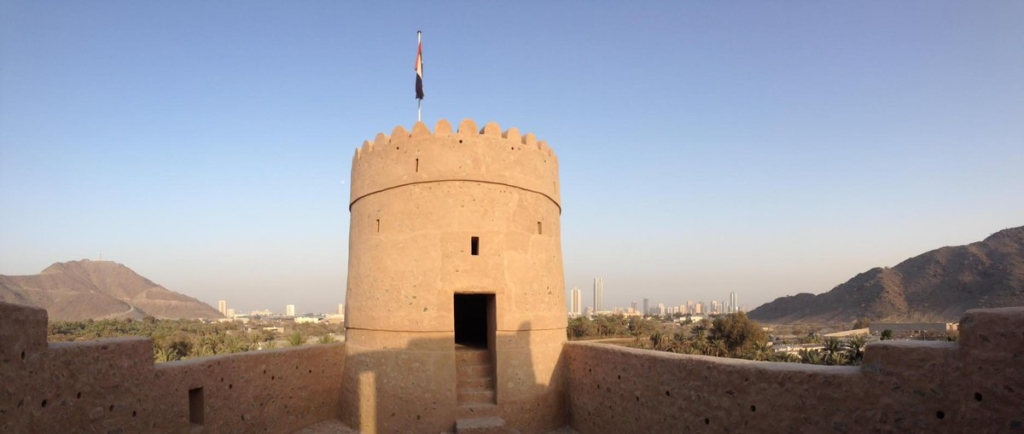 There is in a corner of the Gold Coast of Fujairah, and in the bosom of the towering mountains that defeated the elements of nature and did not defeat it.