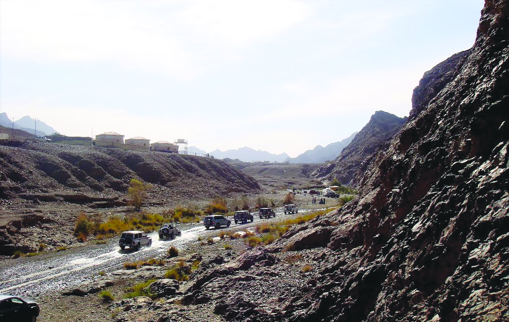 Exploring Fujairah and the Emirates:Wadi Bashing