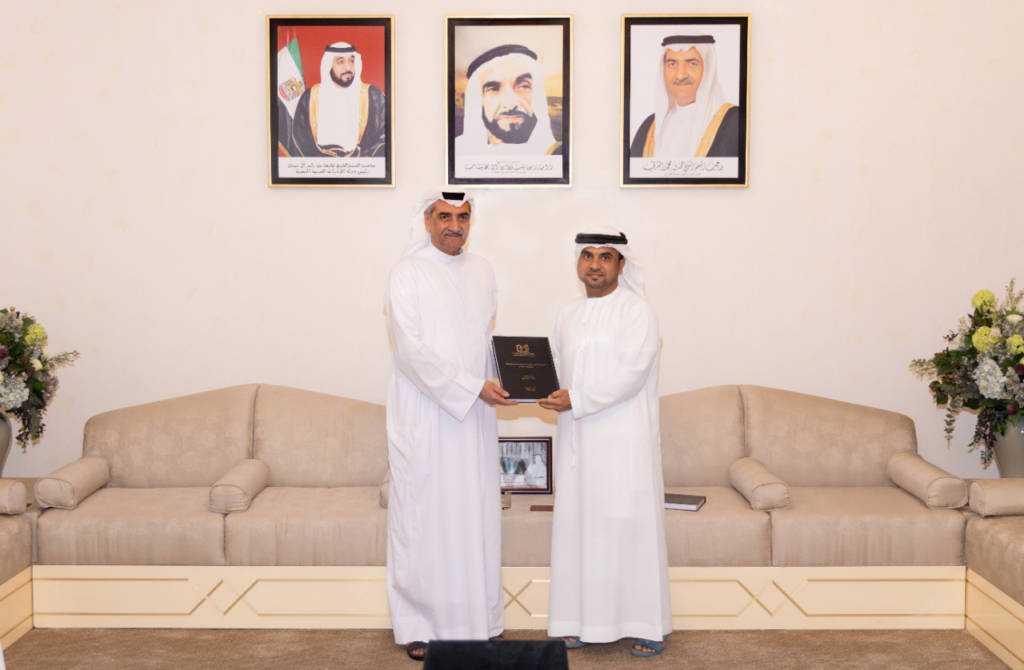 Fujairah Ruler receives Emirati PhD recipients